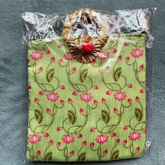 🔵NWT Pichwai print Indian colorful gift bag/ wallet/ bag/purse/potli - Picture 4 of 14